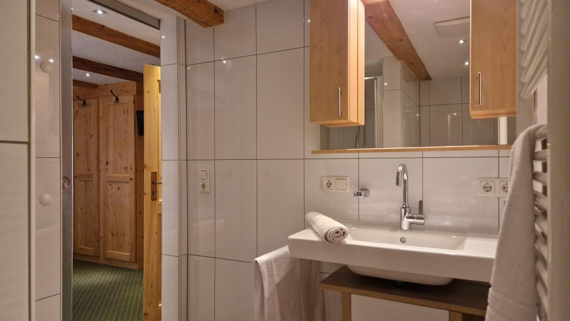 Pension Bergheim Tannheim Rum bild